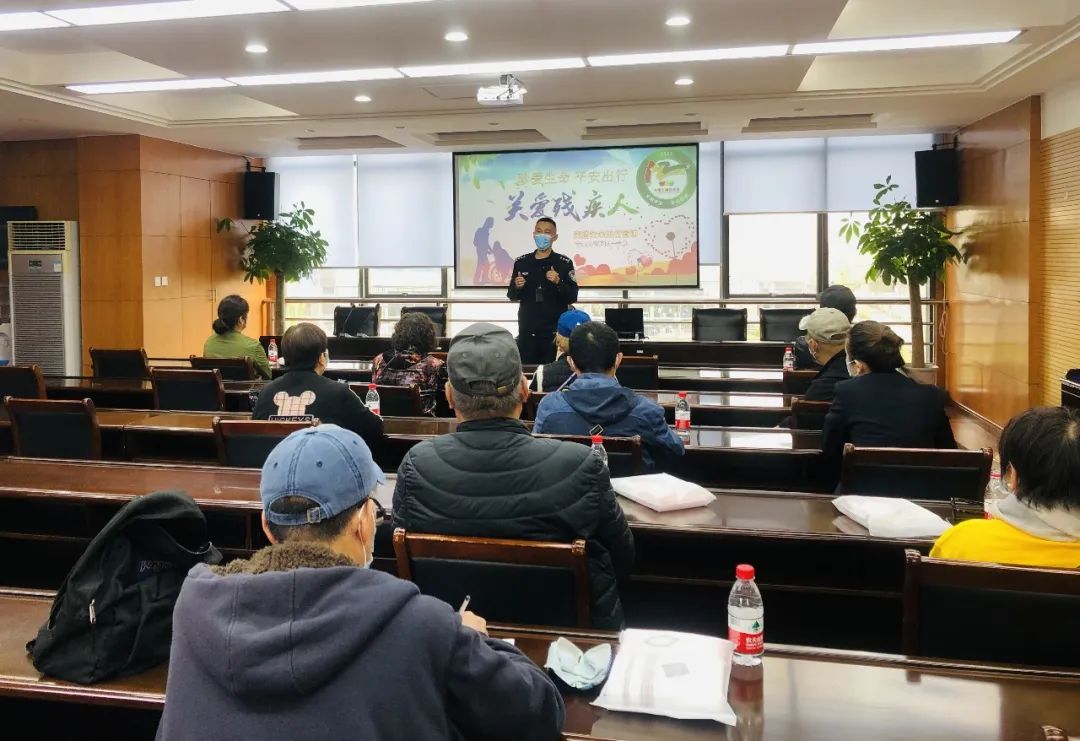 保障特殊人群出行安全！寶山這個鎮開展殘疾人機動輪椅車交通安全培訓，助力駕駛員安全出行